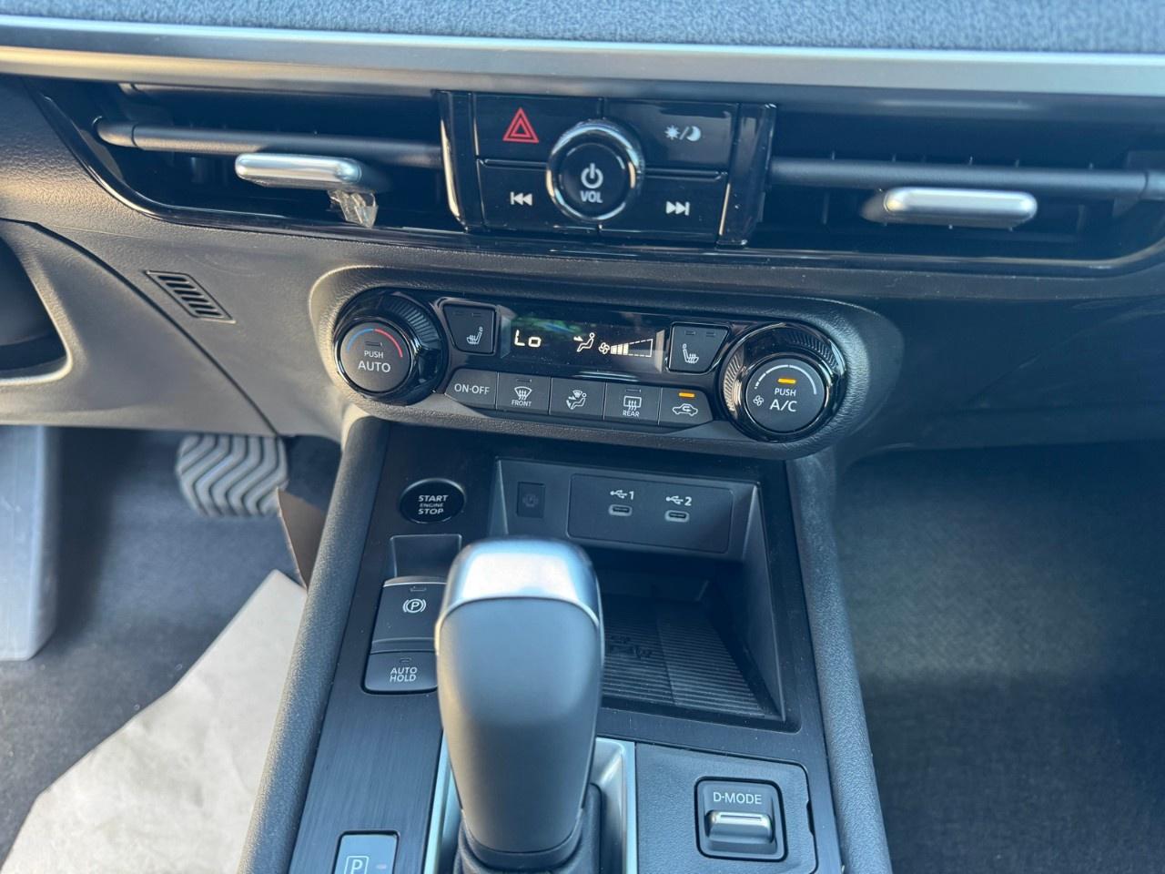 2026 Nissan Kicks SV AWD Photo