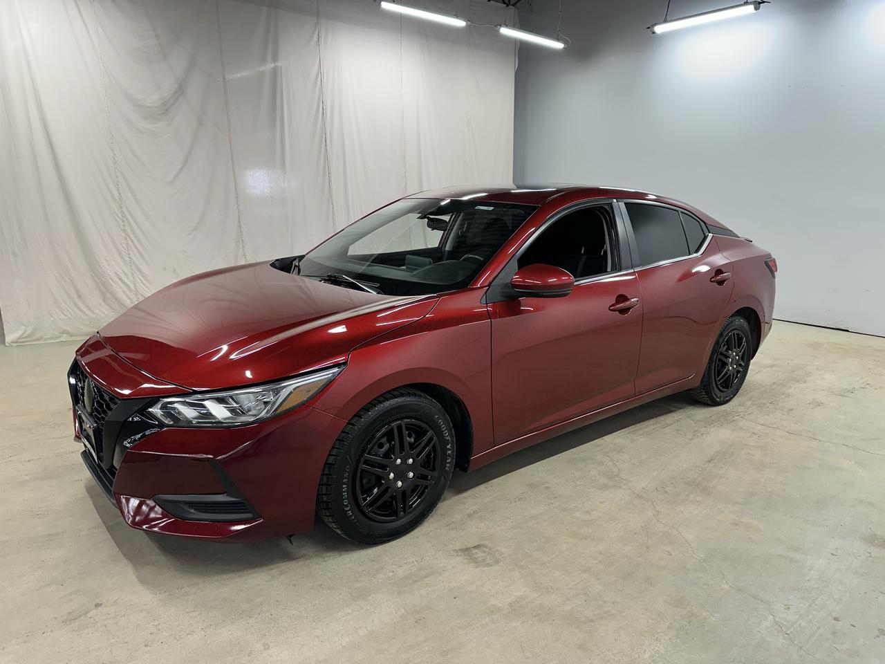 2022 Nissan Sentra SV | CLEAN CARFAX | SUNROOF | REMOTE START Photo2
