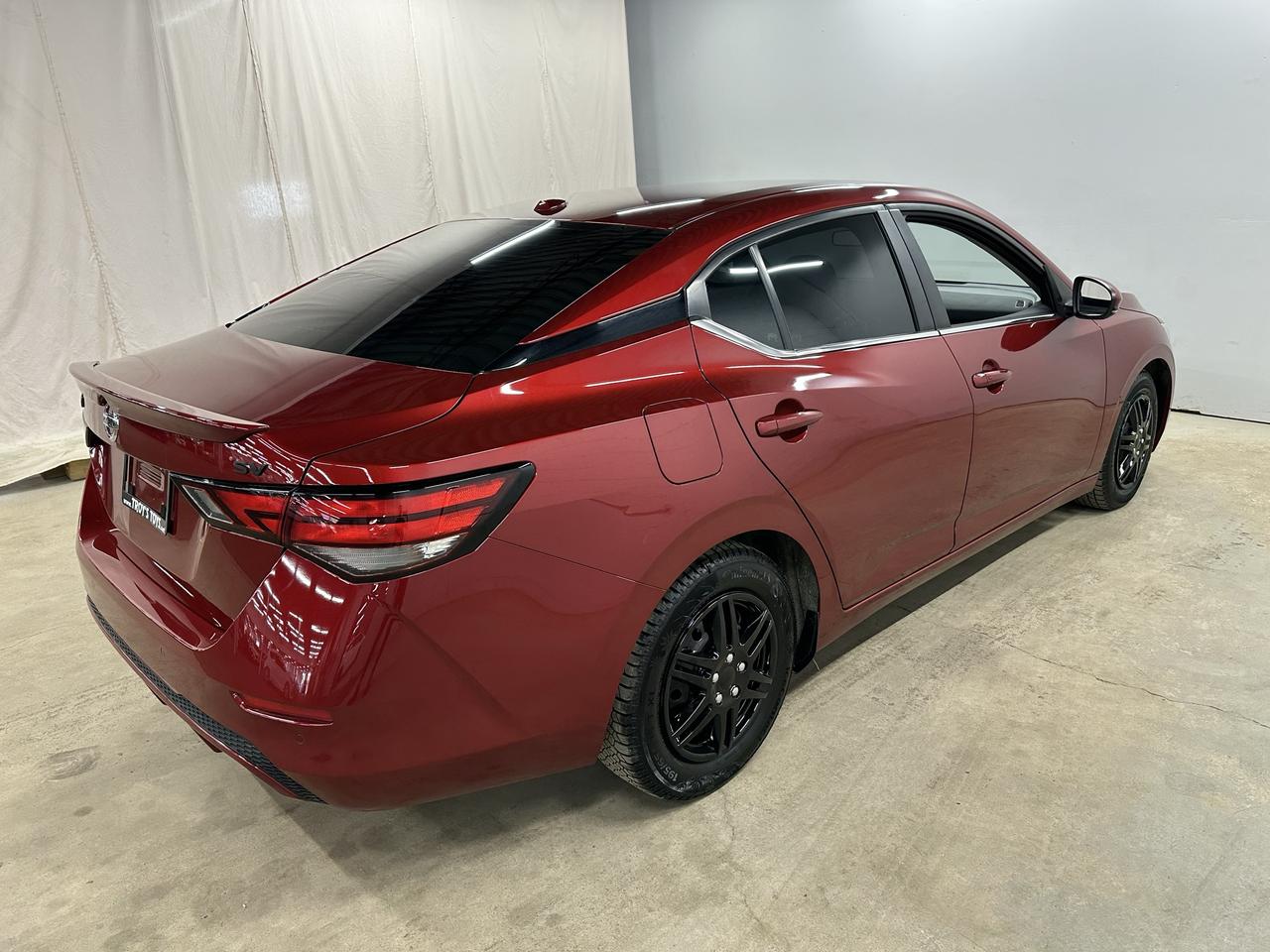 2022 Nissan Sentra SV | CLEAN CARFAX | SUNROOF | REMOTE START Photo