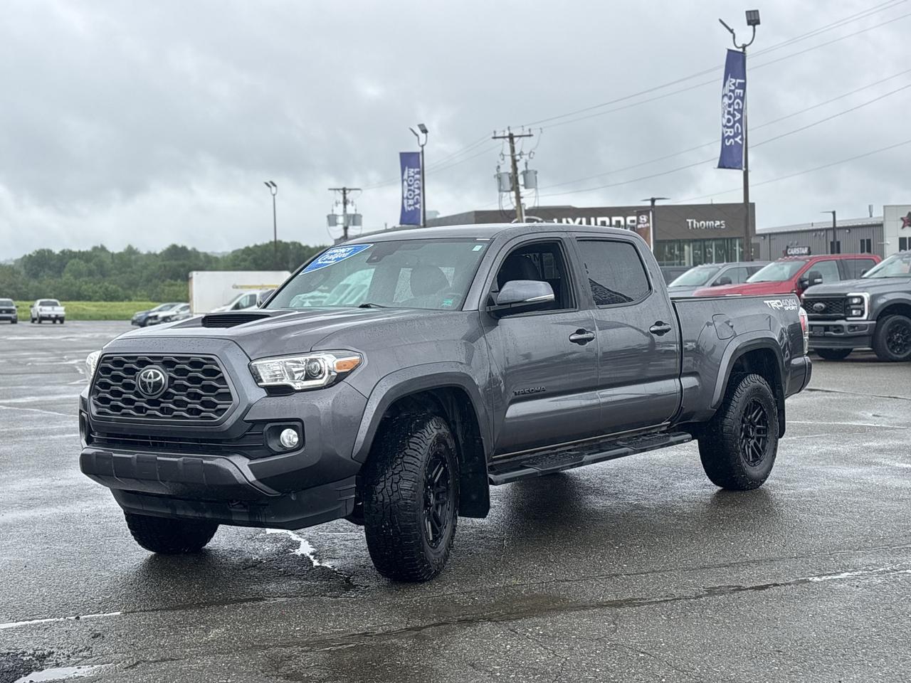 2021 Toyota Tacoma DBL CAB SR5/TRD Photo1