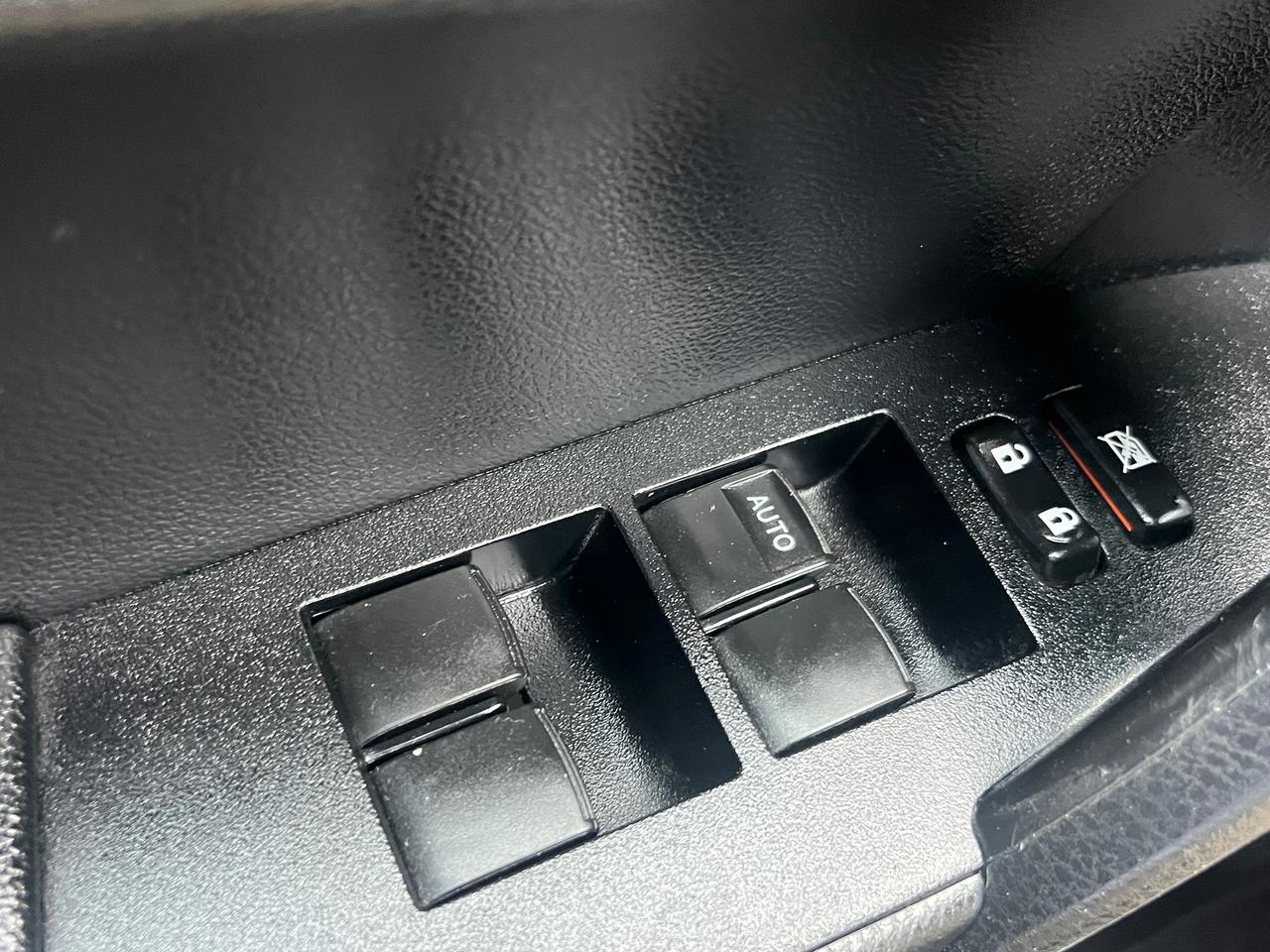 2014 Toyota Corolla BACK CAM- BLUETOOTH-HEATED SEATS & MORE Photo