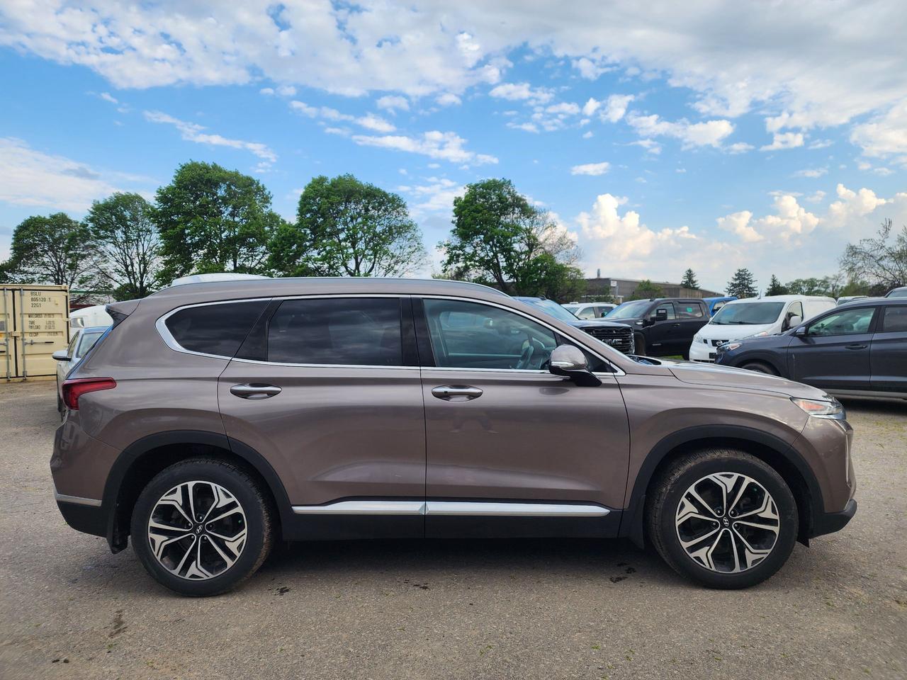 2019 Hyundai Santa Fe Ultimate l AWD l LOW KM l Clean Carfax l Loaded l Photo