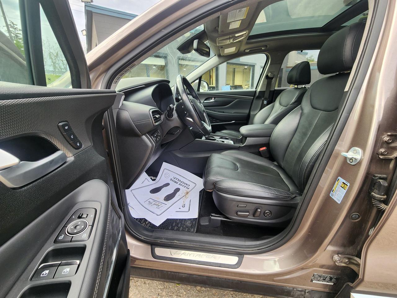 2019 Hyundai Santa Fe Ultimate l AWD l LOW KM l Clean Carfax l Loaded l Photo