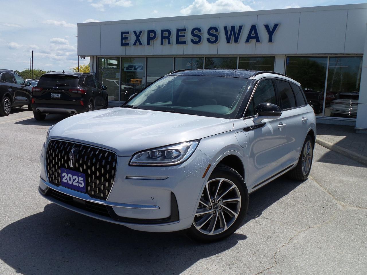 2025 Lincoln Corsair LOADED GT! 360-CAM, HEATED WHEEL, HTD/VENT SEATS! Photo0