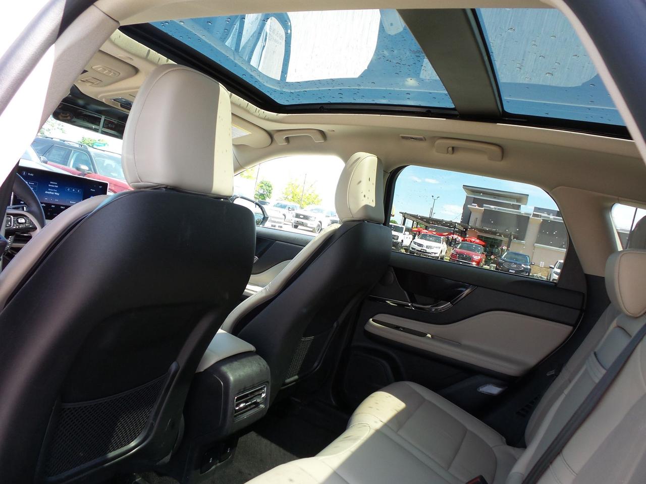2025 Lincoln Corsair LOADED GT! 360-CAM, HEATED WHEEL, HTD/VENT SEATS! Photo