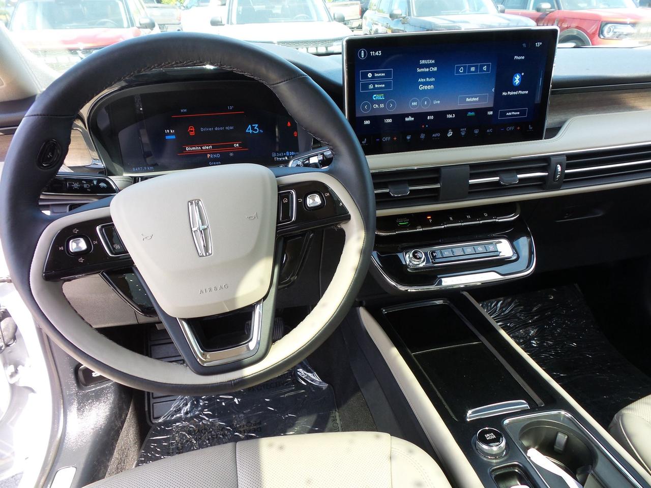 2025 Lincoln Corsair LOADED GT! 360-CAM, HEATED WHEEL, HTD/VENT SEATS! Photo