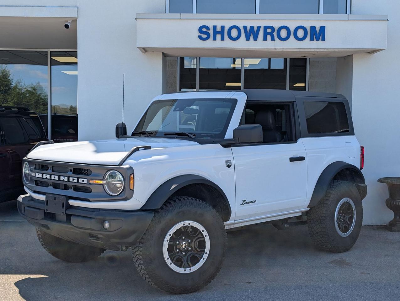 2024 Ford Bronco BIG BEND 2 DOOR 4X4 Photo0