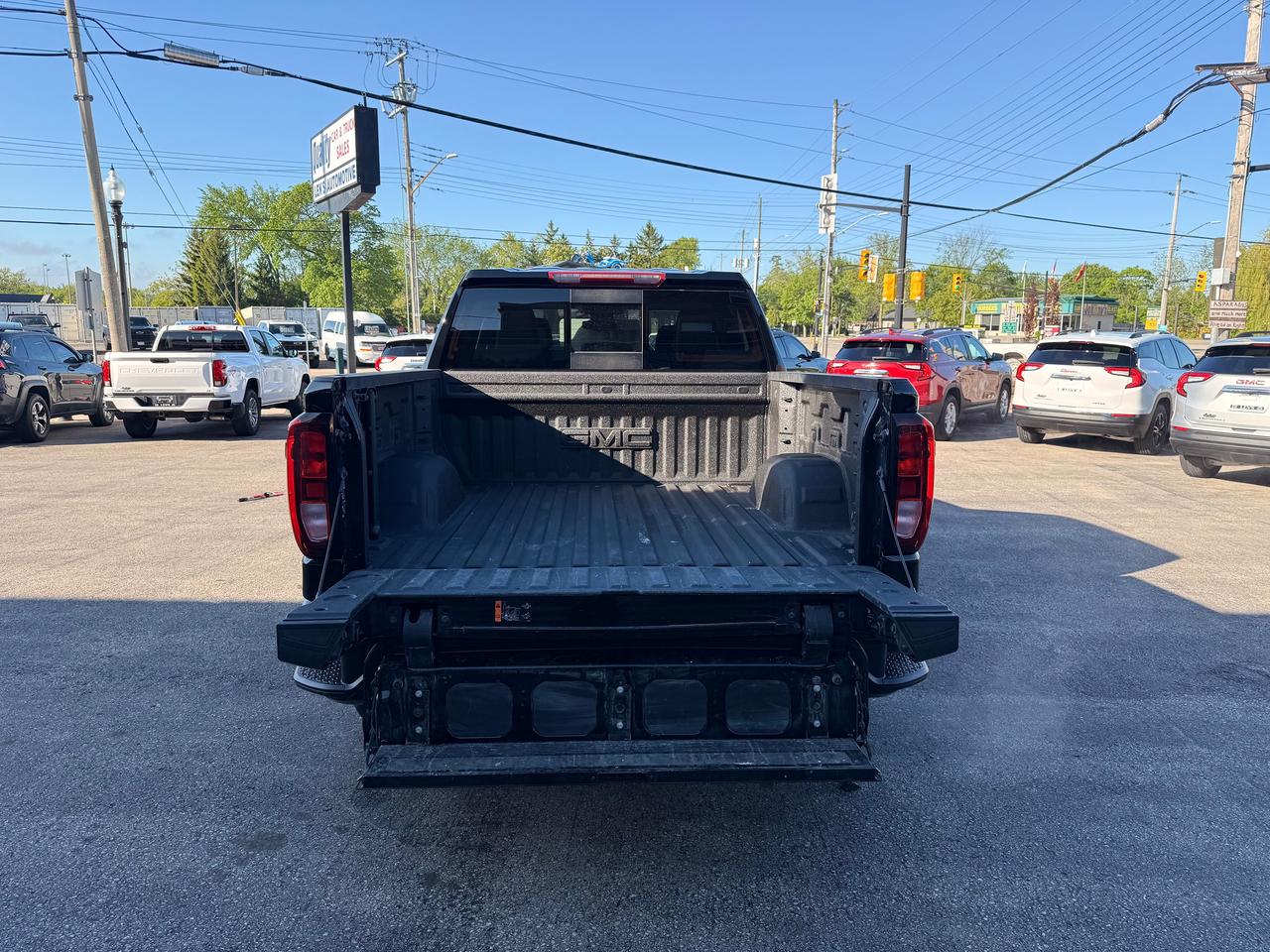 2024 GMC Sierra 1500 ELEVATION Photo
