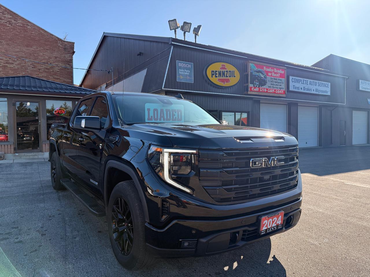 2024 GMC Sierra 1500 ELEVATION Photo