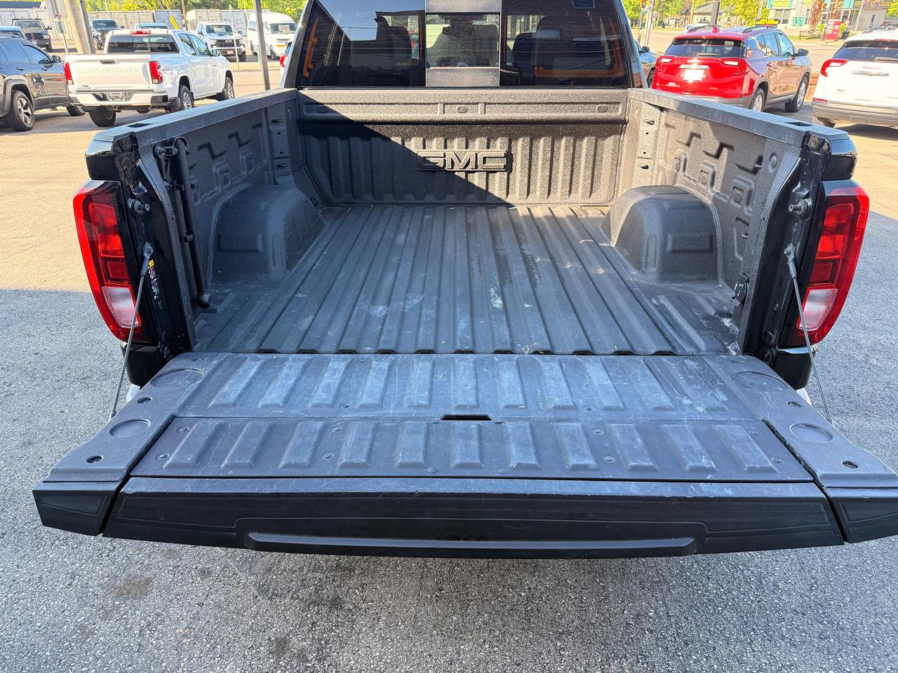 2024 GMC Sierra 1500 ELEVATION Photo