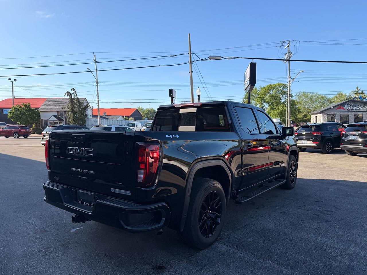 2024 GMC Sierra 1500 ELEVATION Photo