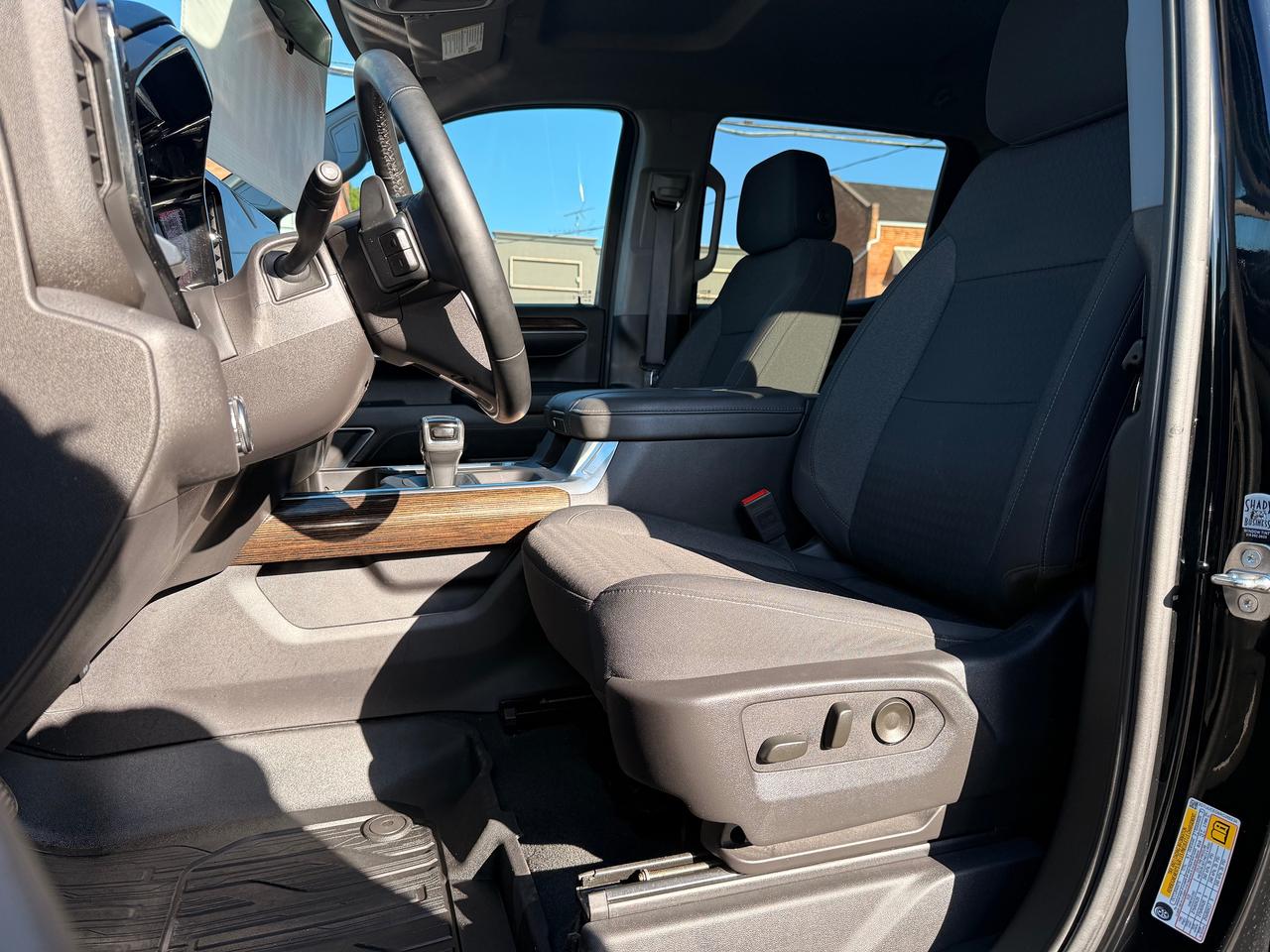 2024 GMC Sierra 1500 ELEVATION Photo