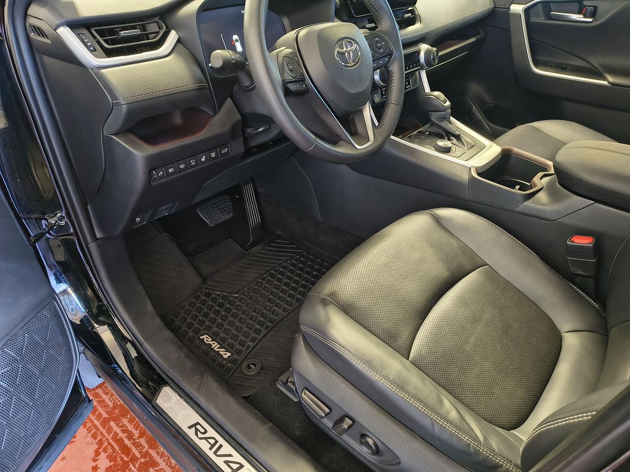 2024 Toyota RAV4 Hybrid Limited Photo