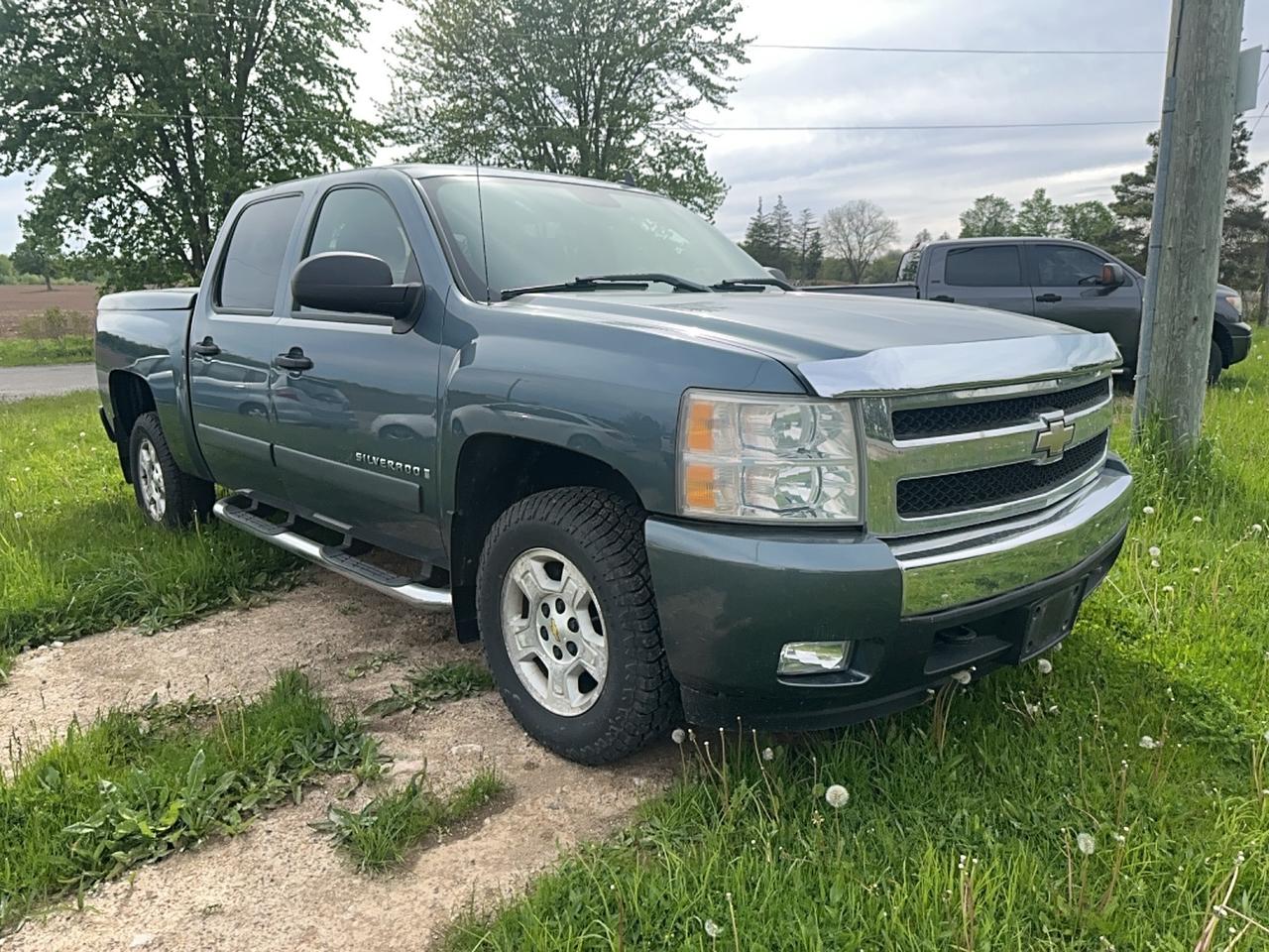 2007 Chevrolet Silverado 1500 LT Photo