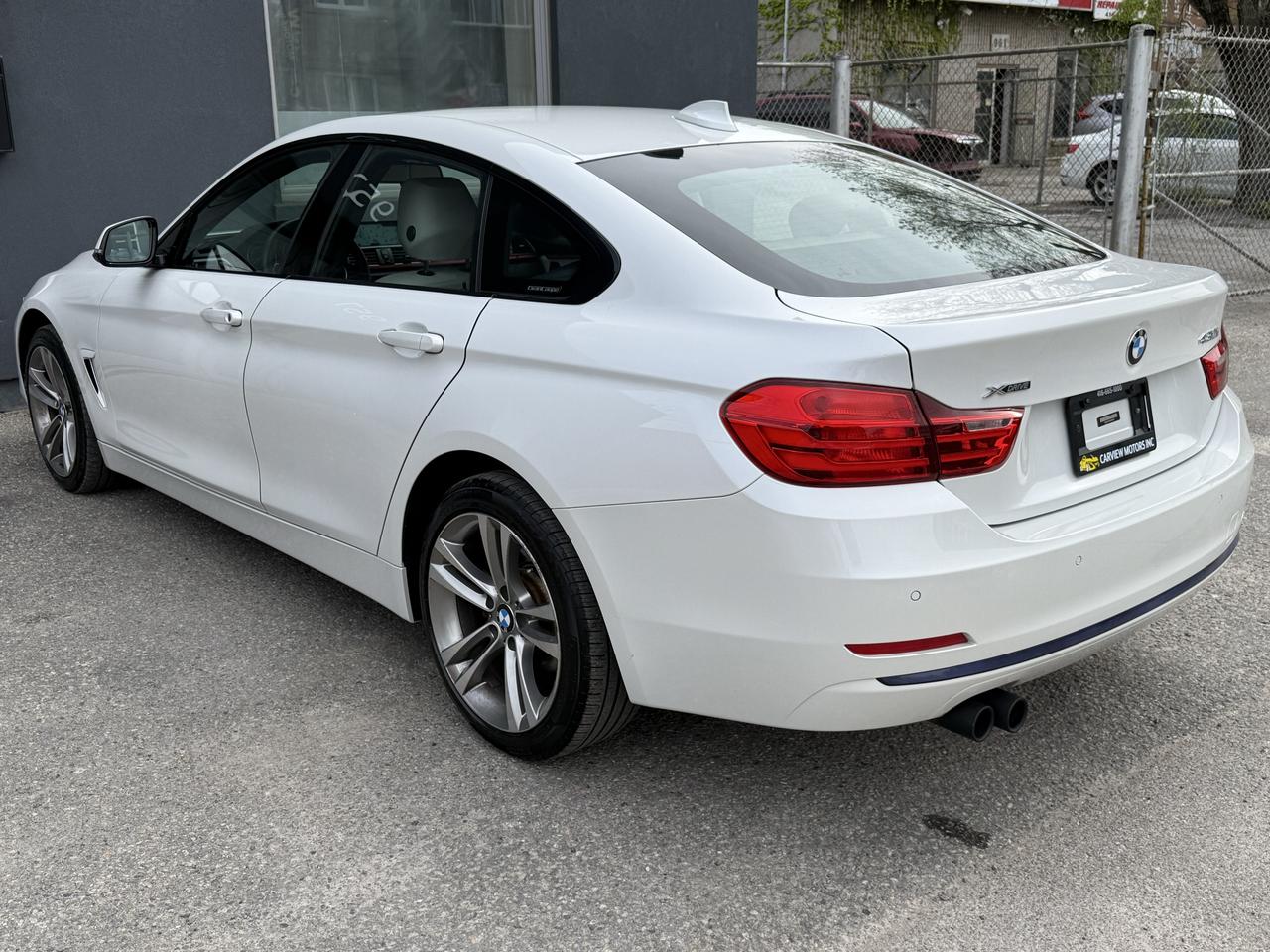 2017 BMW 4 Series 430i xDrive Photo