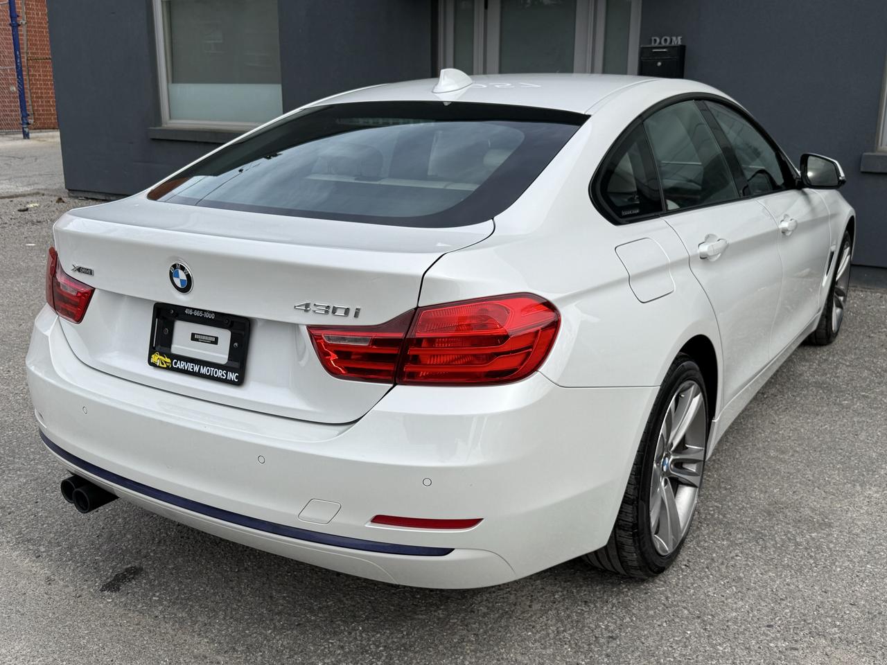 2017 BMW 4 Series 430i xDrive Photo4