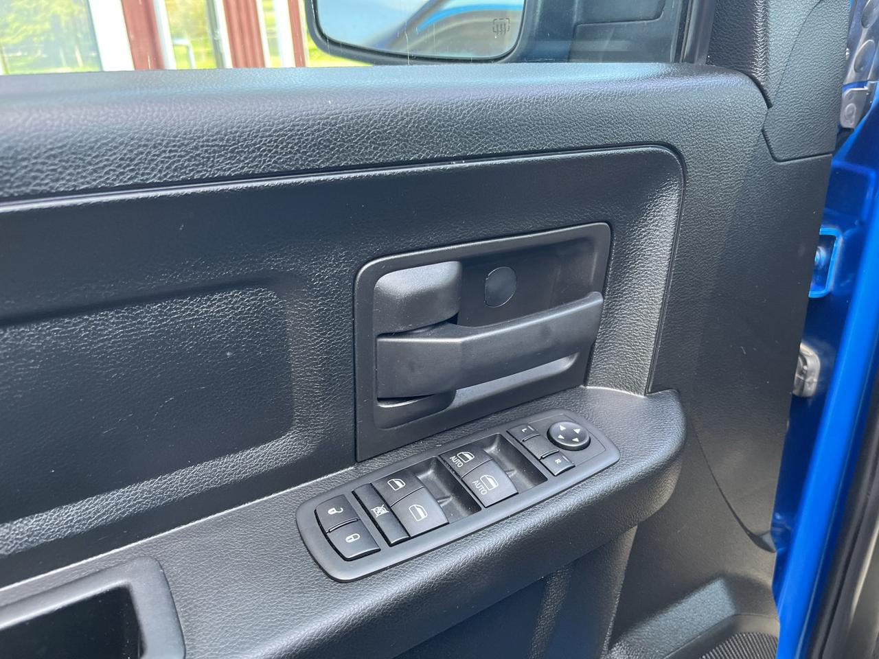 2020 RAM 1500 Classic SLT ~CLEAN CARFAX!~ Photo