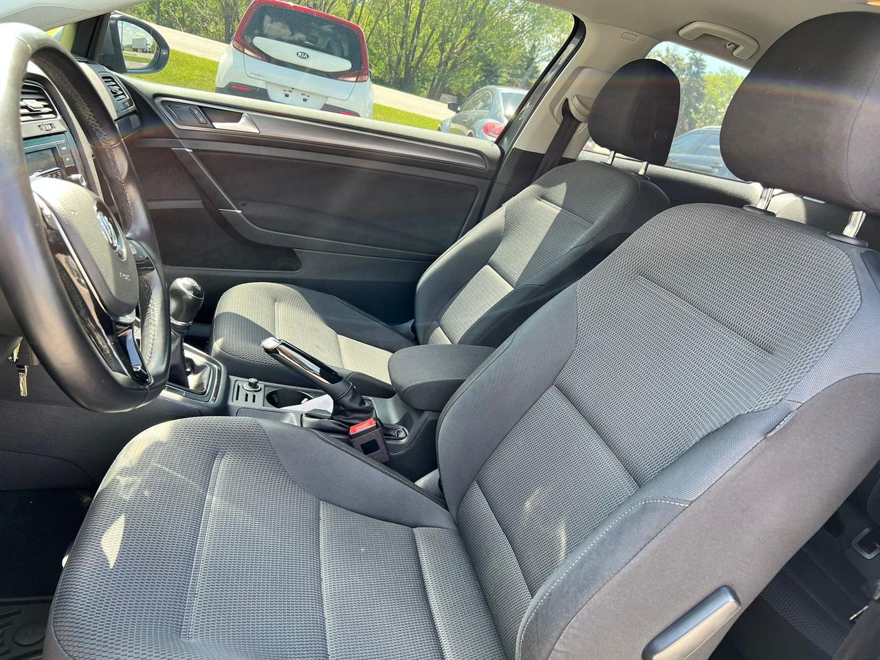 2018 Volkswagen Golf Trendline 3-door Manual CERTIFIED Photo