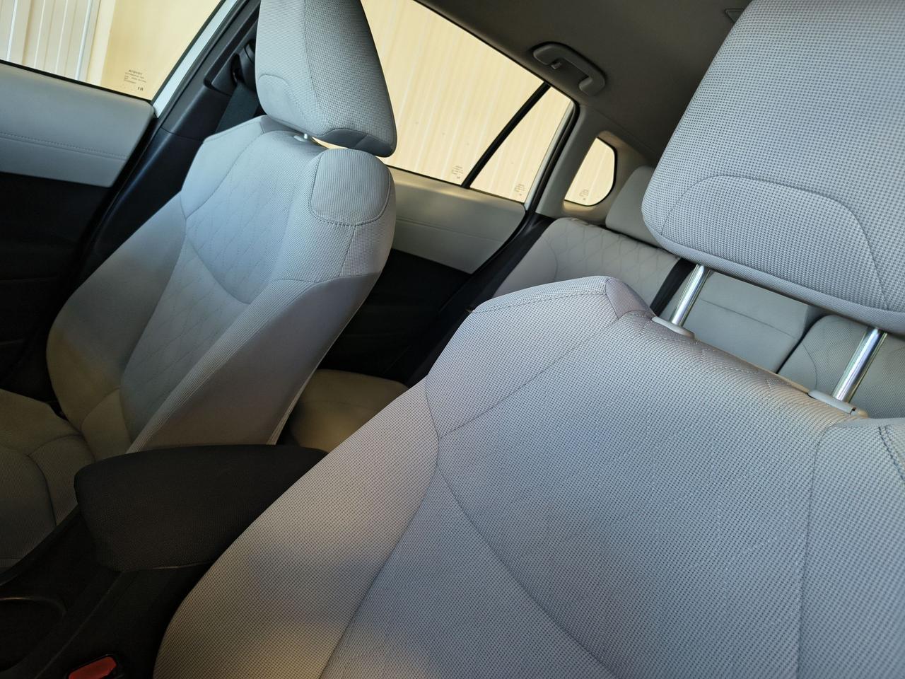 2022 Toyota Corolla Cross L FWD Photo