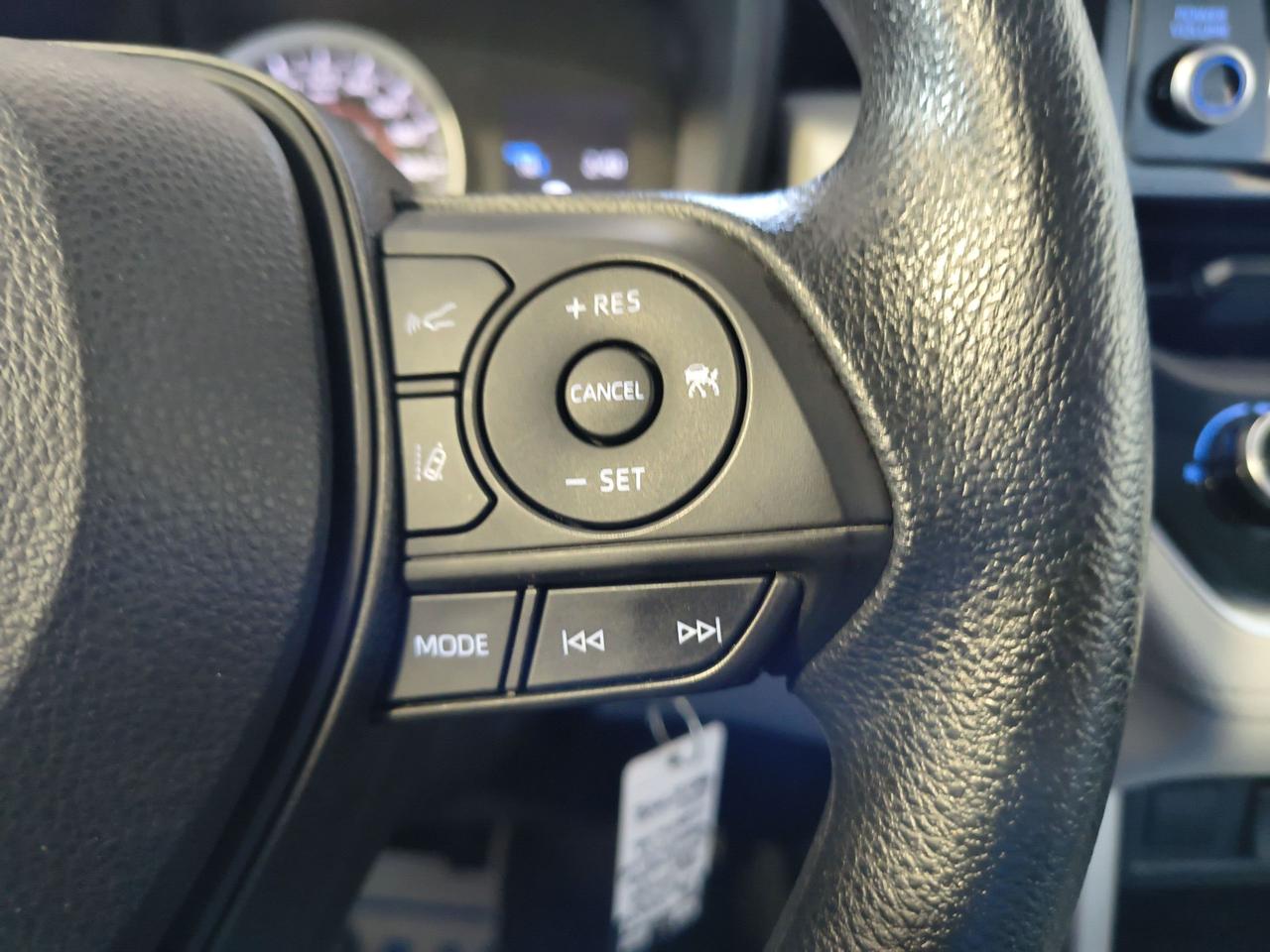 2022 Toyota Corolla Cross L FWD Photo0