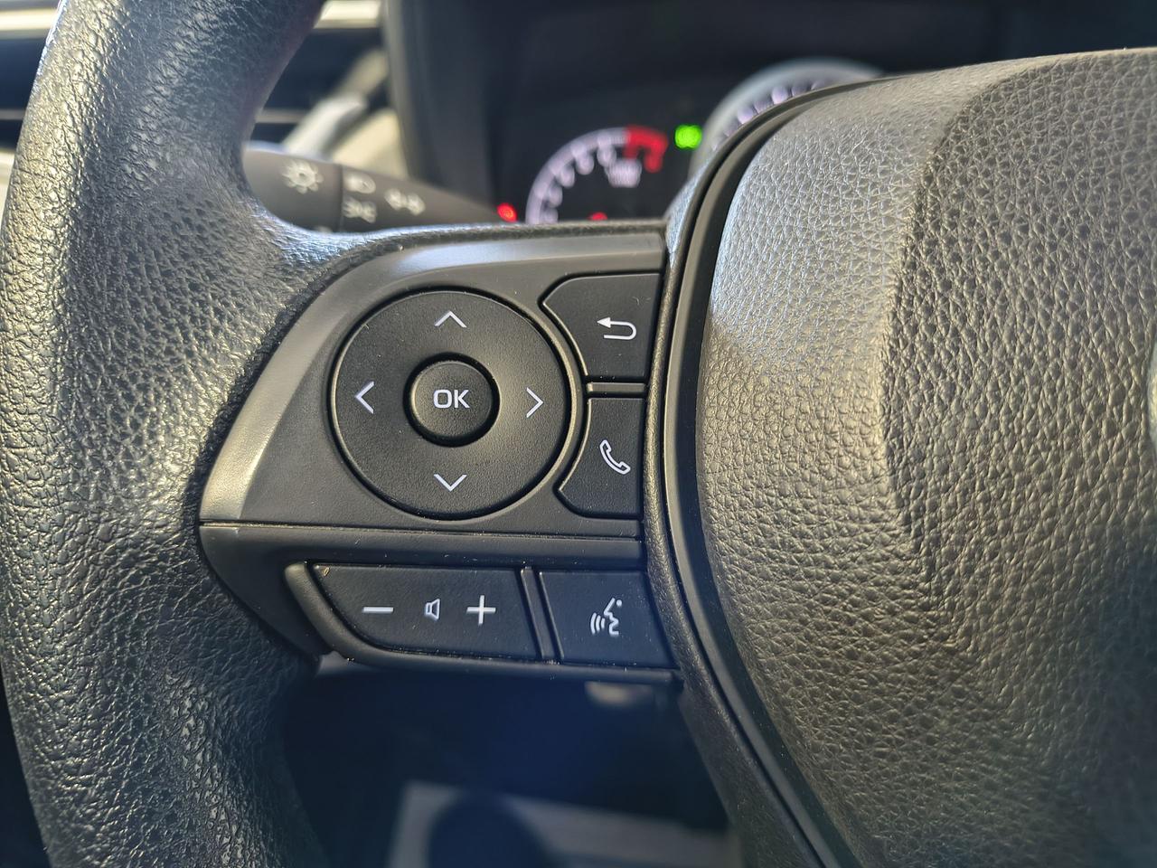 2022 Toyota Corolla Cross L FWD Photo