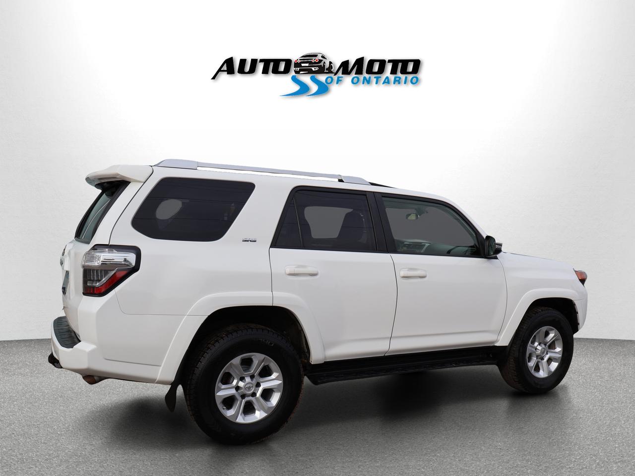 2018 Toyota 4Runner SR5 4WD CERTIFIED *ACCIDENT FREE*7 SEATS* CAMERA NAV BLUETOOTH LEATHER HEATED SEATS SUNROOF CRUISE ALLOYS Photo