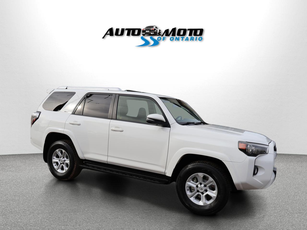 2018 Toyota 4Runner SR5 4WD CERTIFIED *ACCIDENT FREE*7 SEATS* CAMERA NAV BLUETOOTH LEATHER HEATED SEATS SUNROOF CRUISE ALLOYS Photo