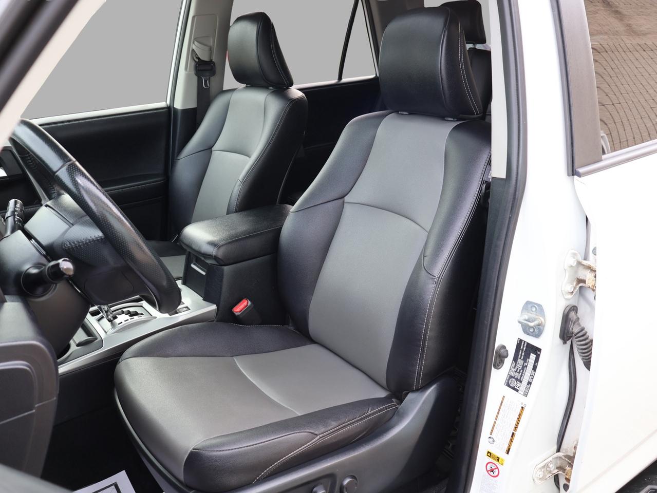 2018 Toyota 4Runner SR5 4WD CERTIFIED *ACCIDENT FREE*7 SEATS* CAMERA NAV BLUETOOTH LEATHER HEATED SEATS SUNROOF CRUISE ALLOYS Photo