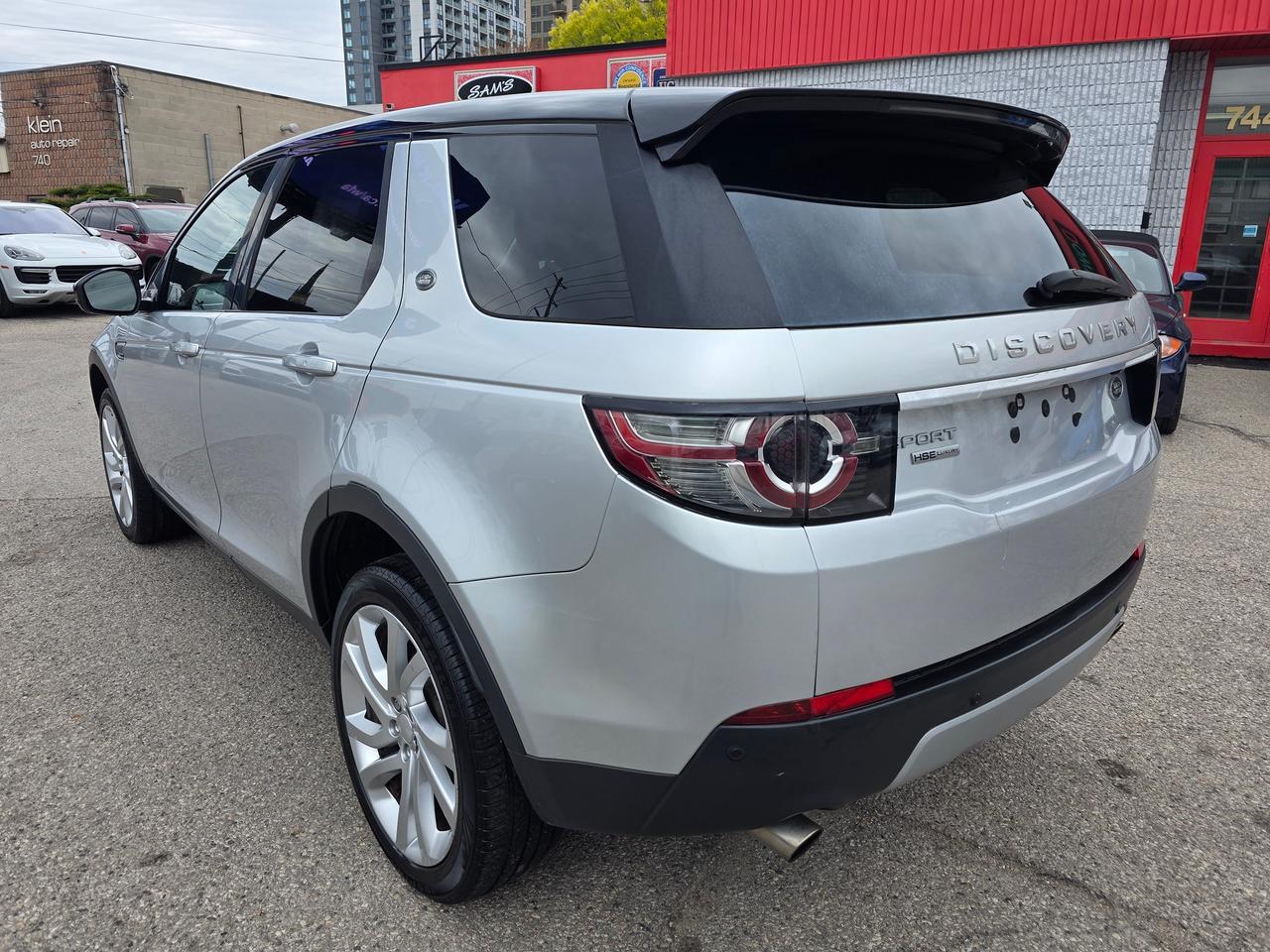 2015 Land Rover Discovery Sport HSE Luxury 4WD Photo