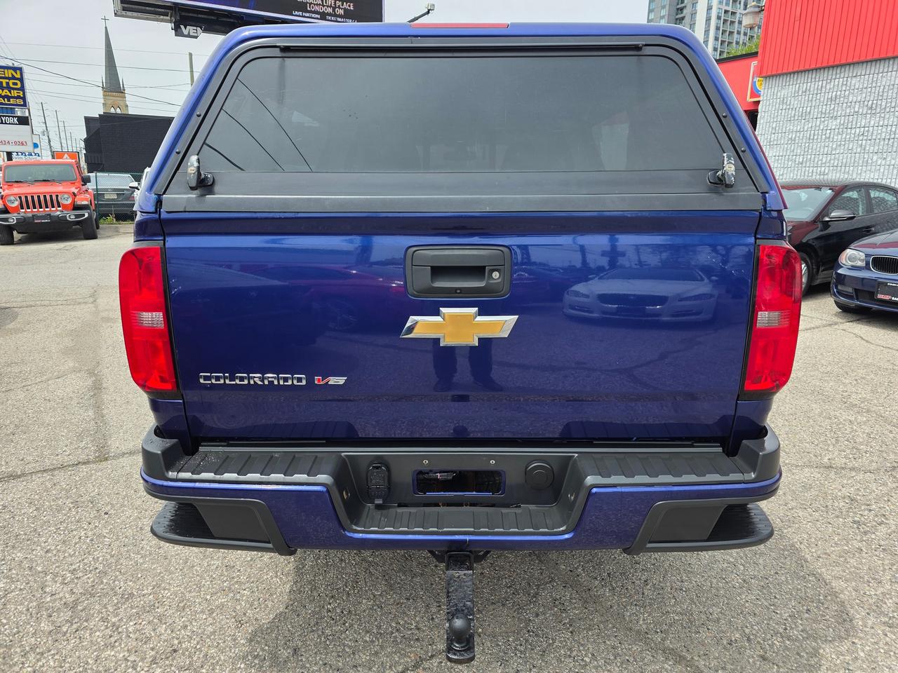 2017 Chevrolet Colorado V6 Ext Cab 4WD Photo4