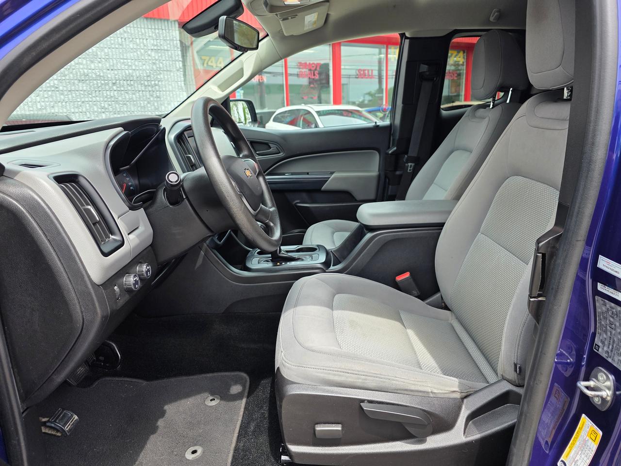 2017 Chevrolet Colorado V6 Ext Cab 4WD Photo