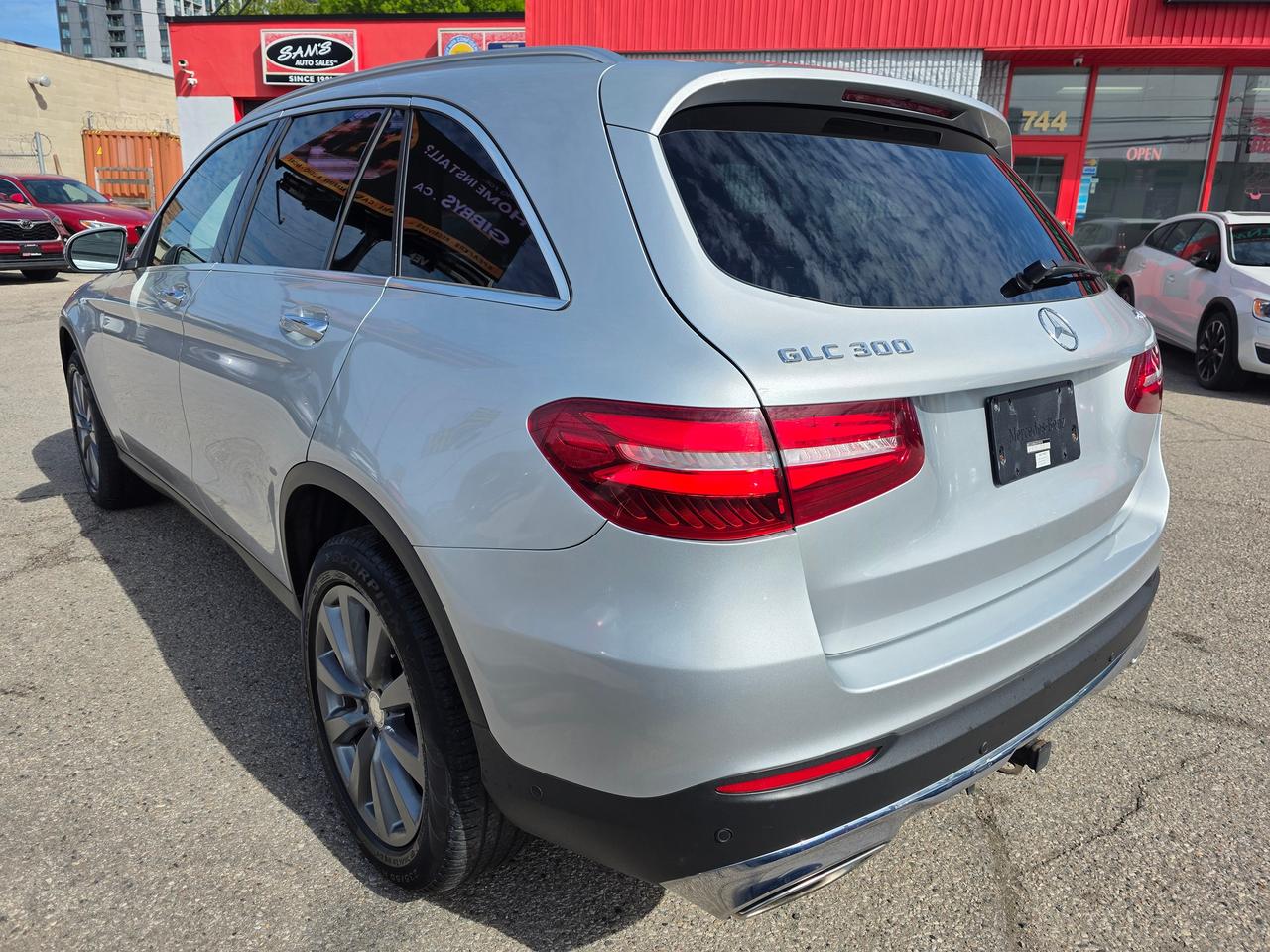 2016 Mercedes-Benz GLC-Class GLC 300 4Matic Photo3