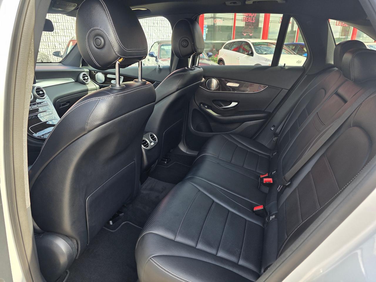 2016 Mercedes-Benz GLC-Class GLC 300 4Matic Photo