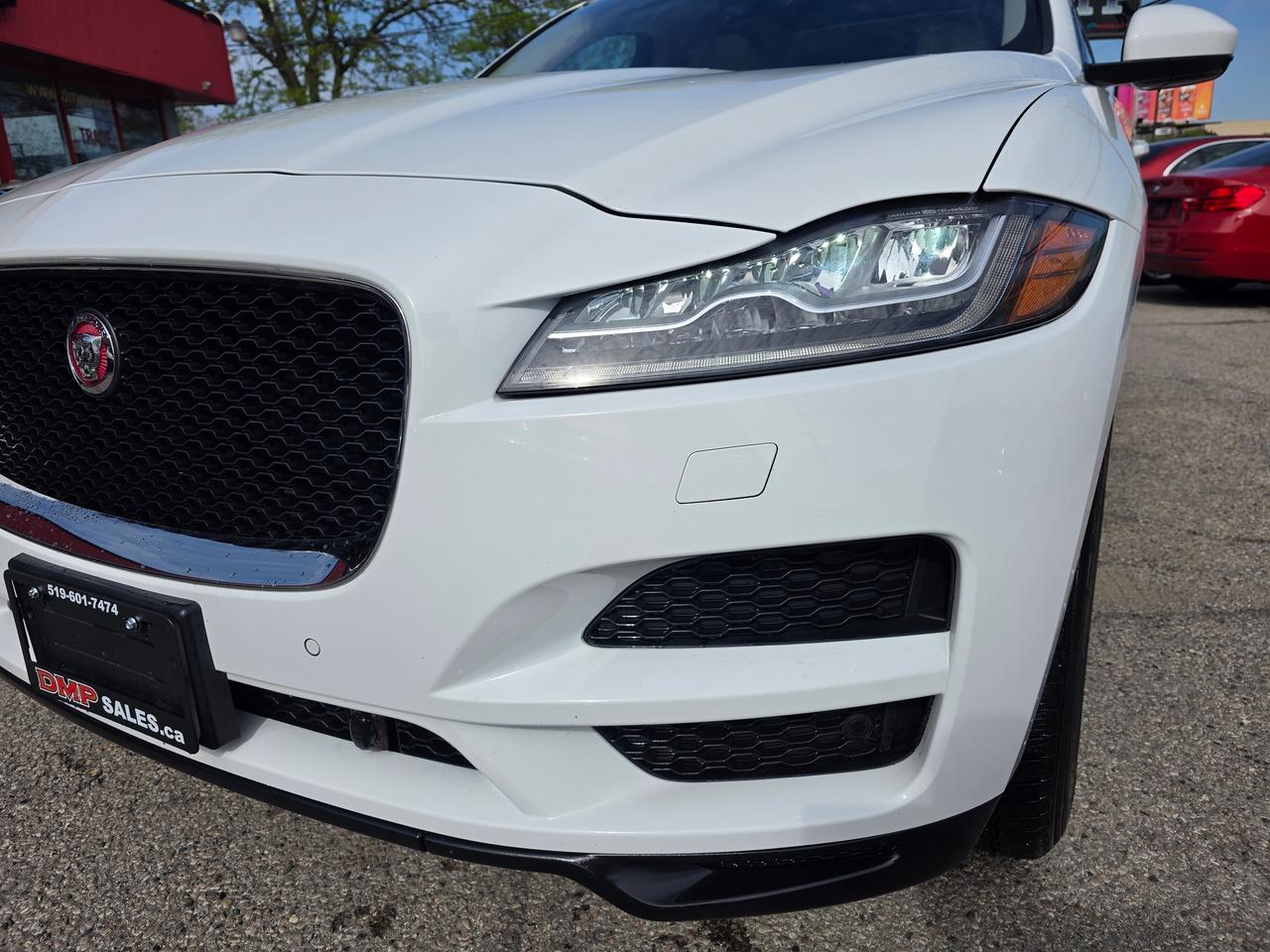 2018 Jaguar F-PACE 25t AWD Prestige Photo