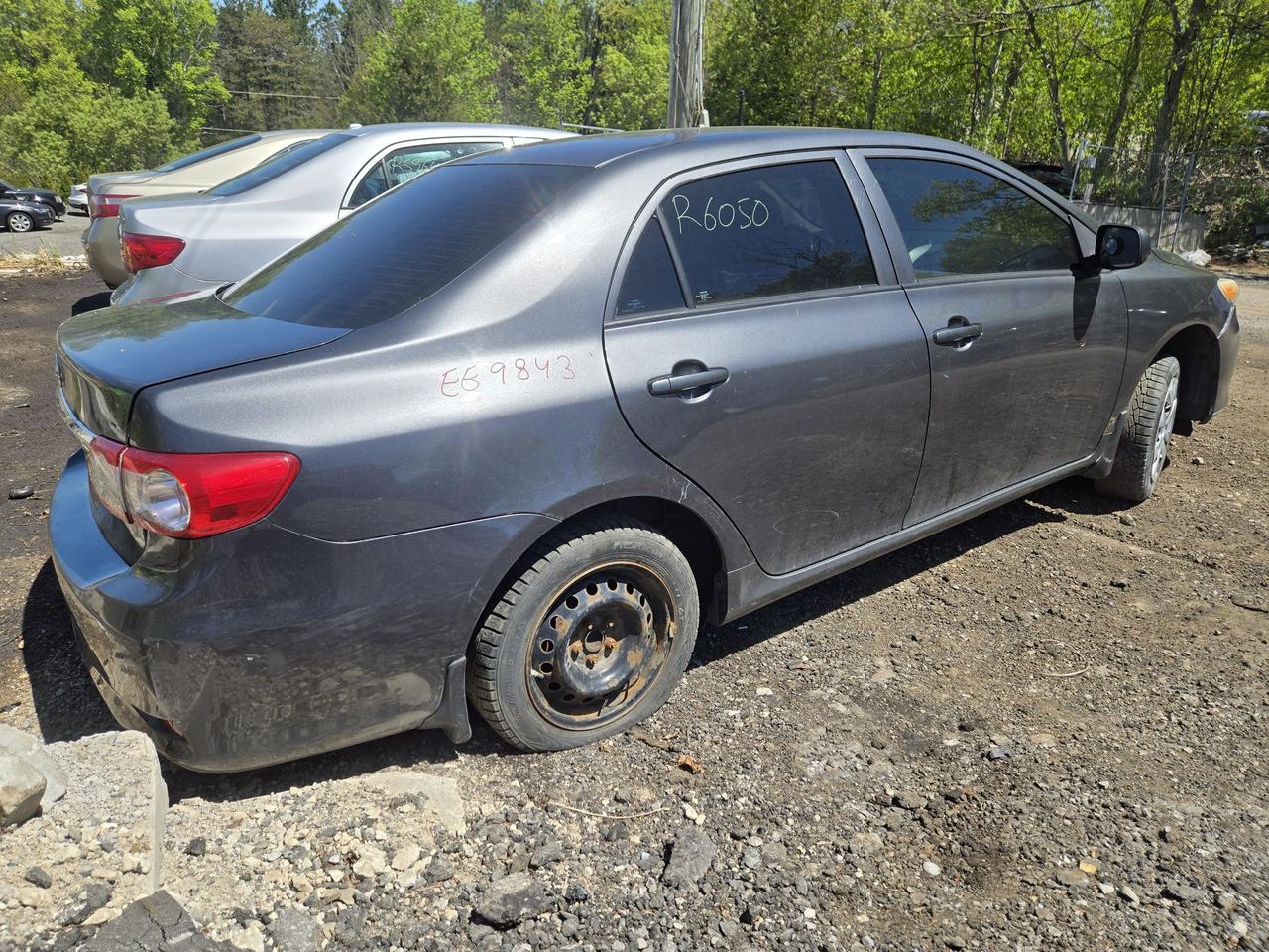 2011 Toyota Corolla LE - Photo #4