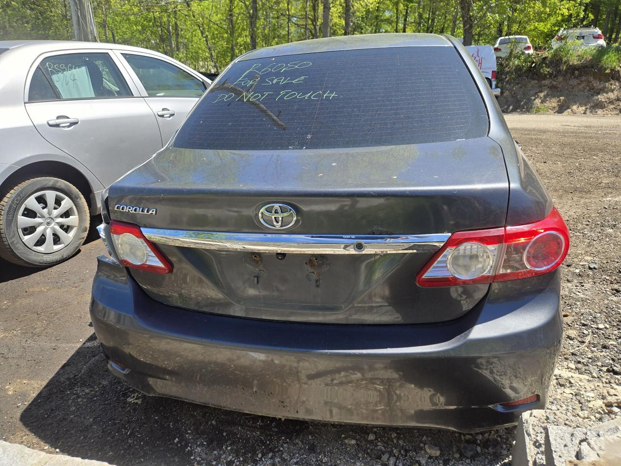 2011 Toyota Corolla LE - Photo #5