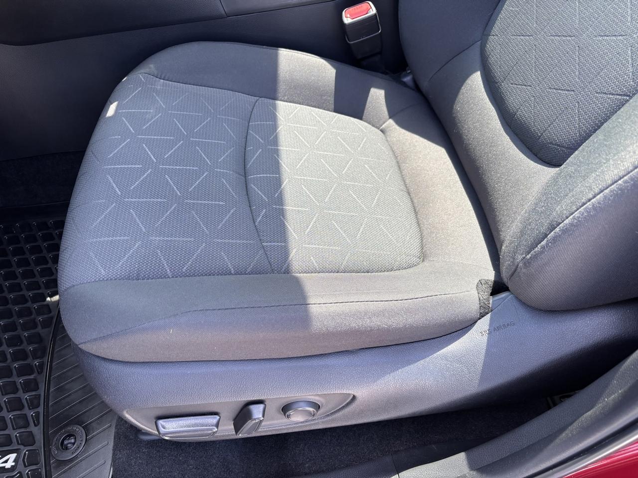 2023 Toyota RAV4 XLE Photo