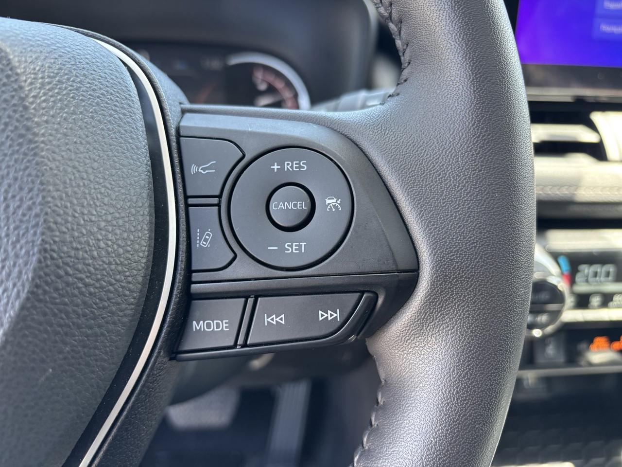 2023 Toyota RAV4 XLE Photo