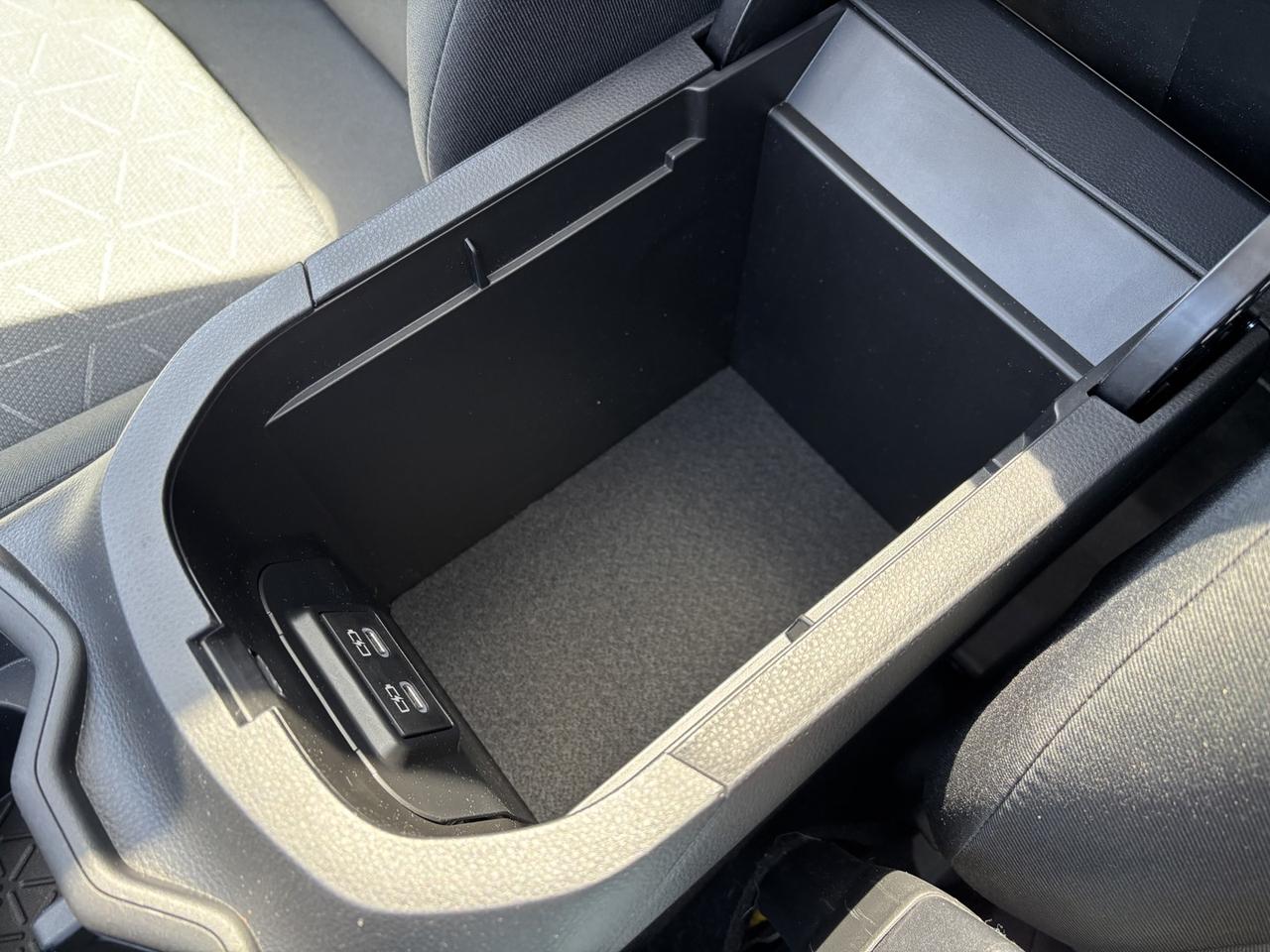 2023 Toyota RAV4 XLE Photo