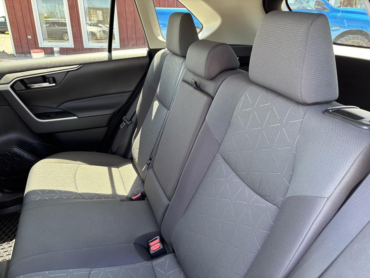 2023 Toyota RAV4 XLE Photo