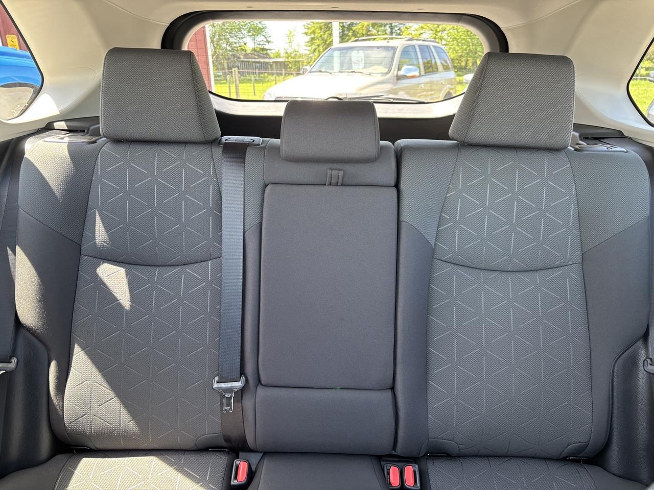 2023 Toyota RAV4 XLE Photo