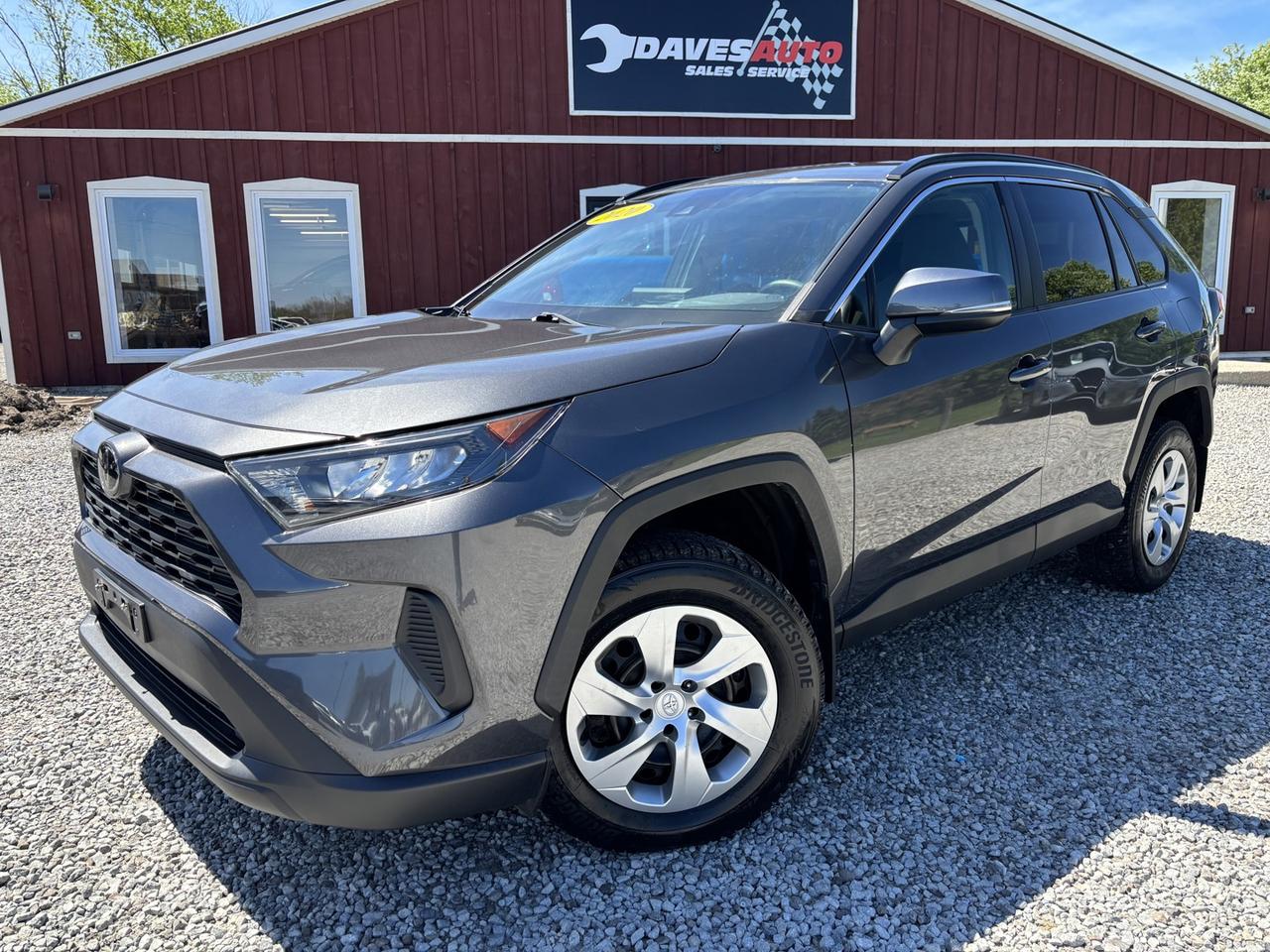 2020 Toyota RAV4 LE Photo