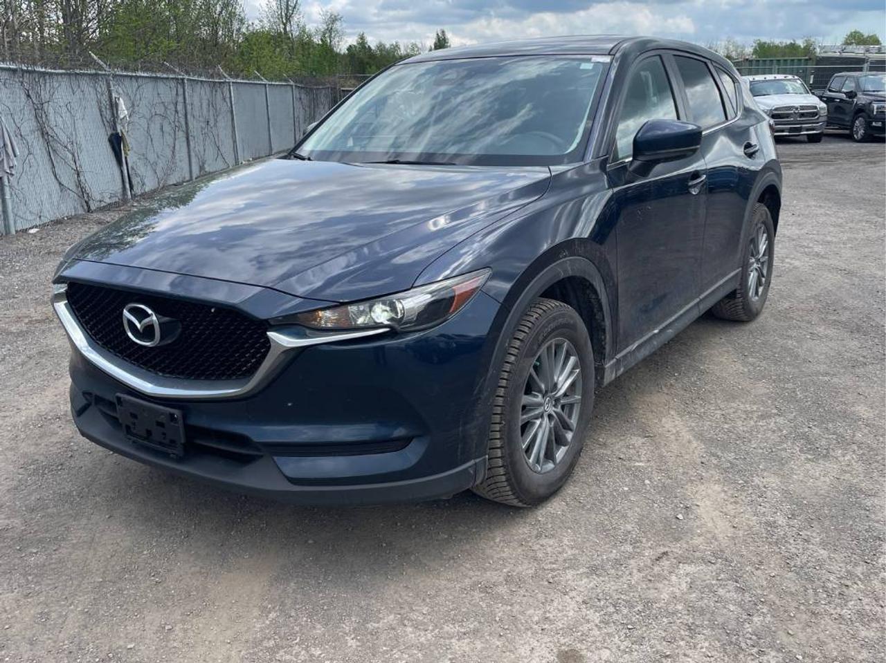 2018 Mazda CX-5 GS AWD, LOW MILEAGE!!HEATED SEATS & STEERING WHEEL Photo2