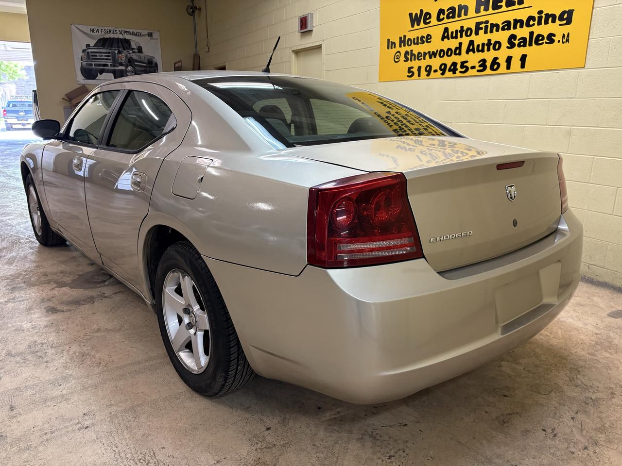 2008 Dodge Charger SE Photo3