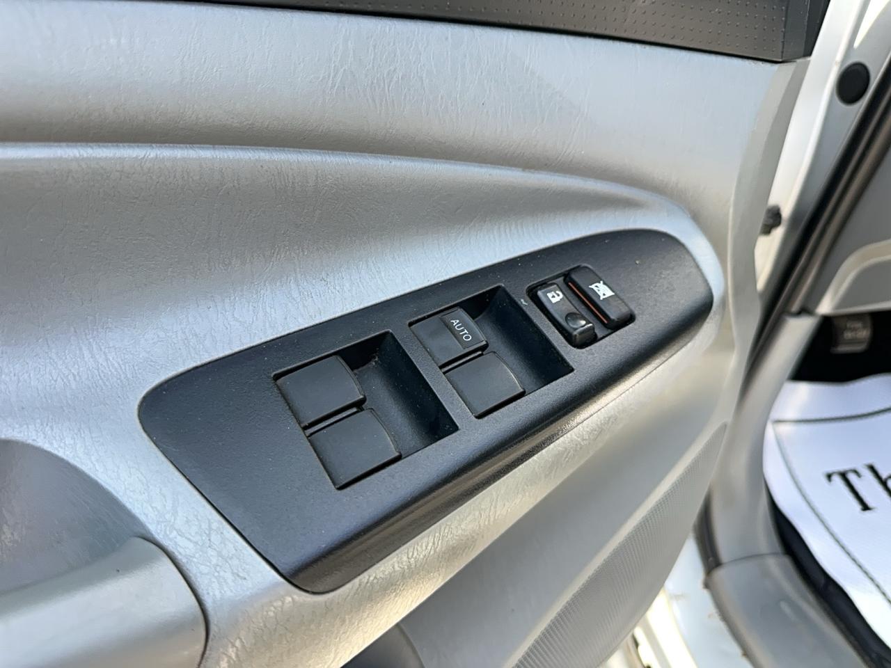 2013 Toyota Tacoma TRD Sport Photo