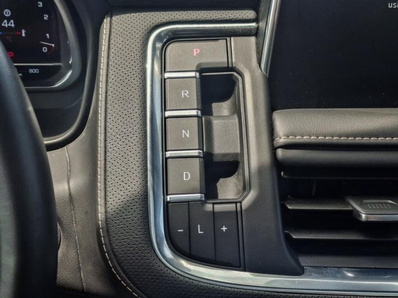 2024 GMC Yukon XL SLT 4WD | Luxury Pkg | Leather | Sunroof | 360 Camera | Adaptive Cruise | Heated Wheel | and More ! Photo