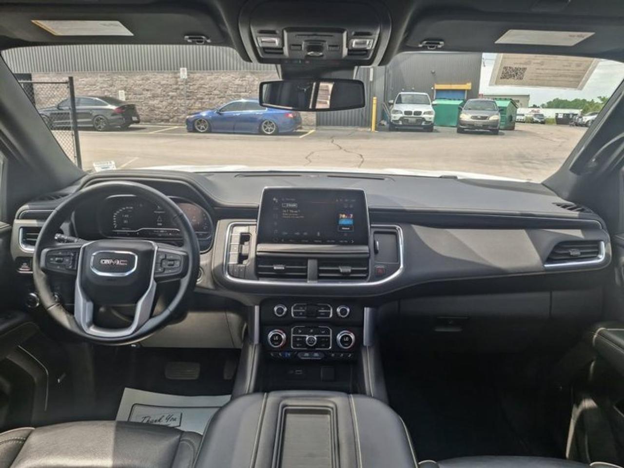 2024 GMC Yukon XL SLT 4WD | Luxury Pkg | Leather | Sunroof | 360 Camera | Adaptive Cruise | Heated Wheel | and More ! Photo