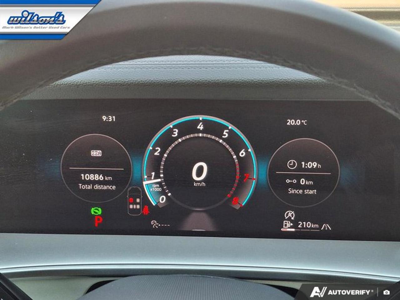 2026 Volkswagen Tiguan Comfortline R-Line Black Edition AWD | Leather | Sunroof | Heated Wheel + Seats | and More ! Photo