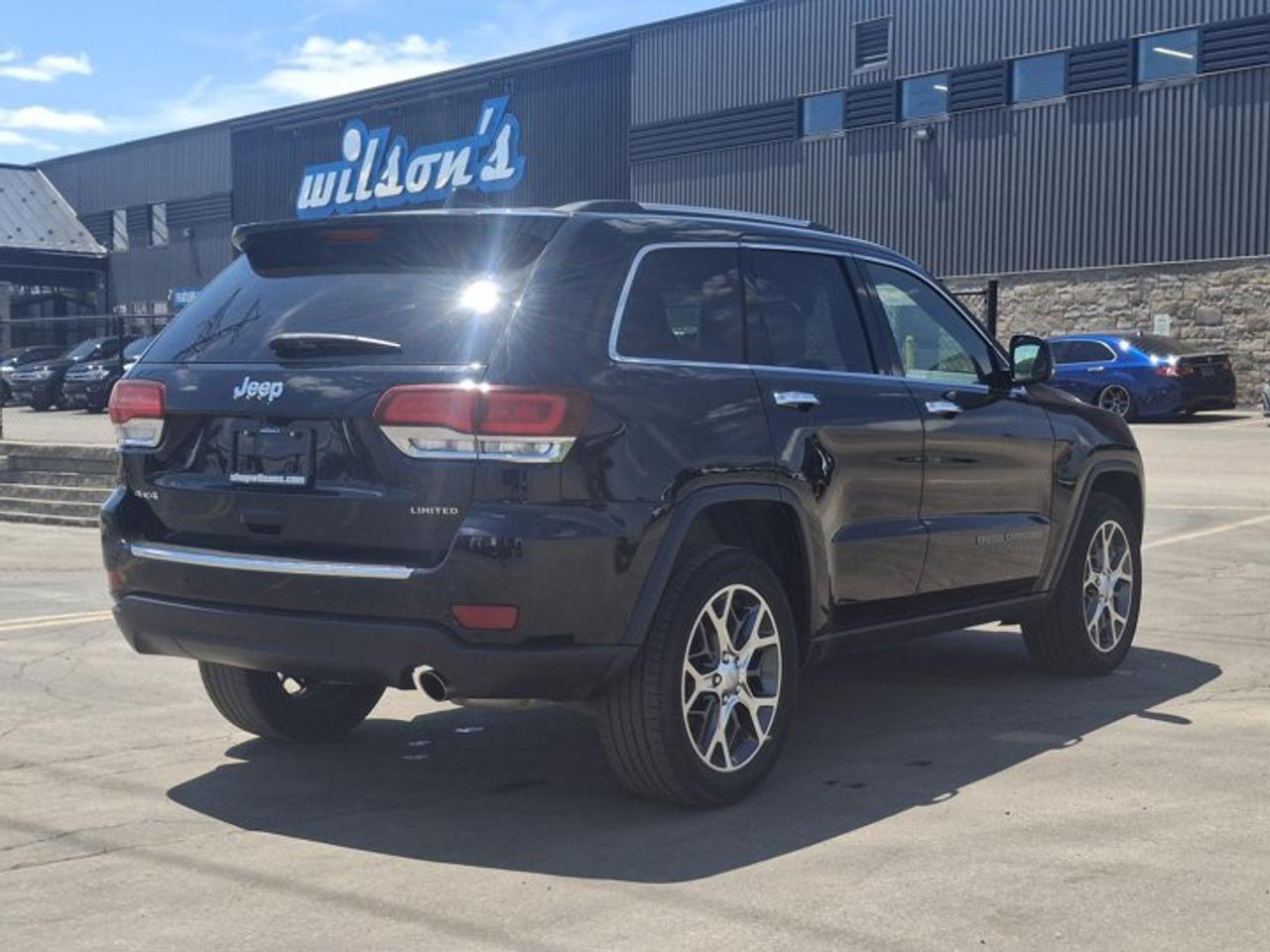 2021 Jeep Grand Cherokee Limited 4X4 | Leather | Sunroof | Nav | Heated Wheel + Seats | Power Liftgate | CarPlay and More ! Photo