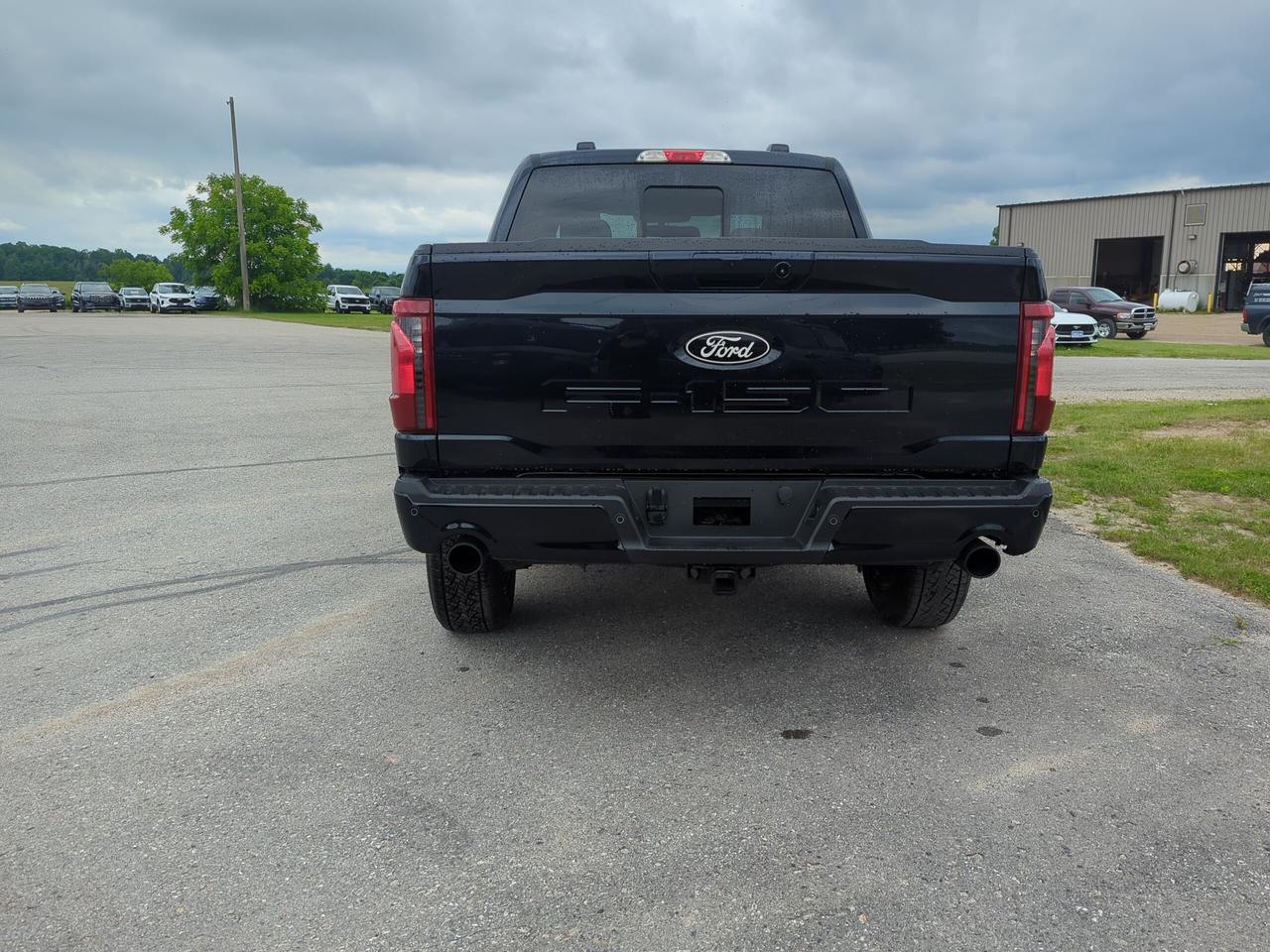2026 Ford F-150 XLT SuperCrew 302A 4x4 Photo4